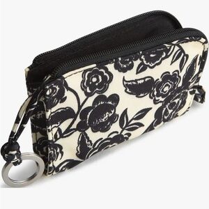 Vera Bradley Zip Card Pouch Bubbly Flowers Black NWT